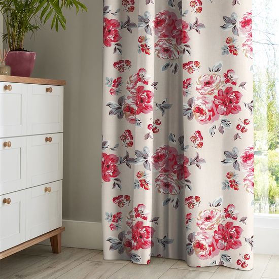 Cath Kidston Brampton Bunch Raspberry Curtain